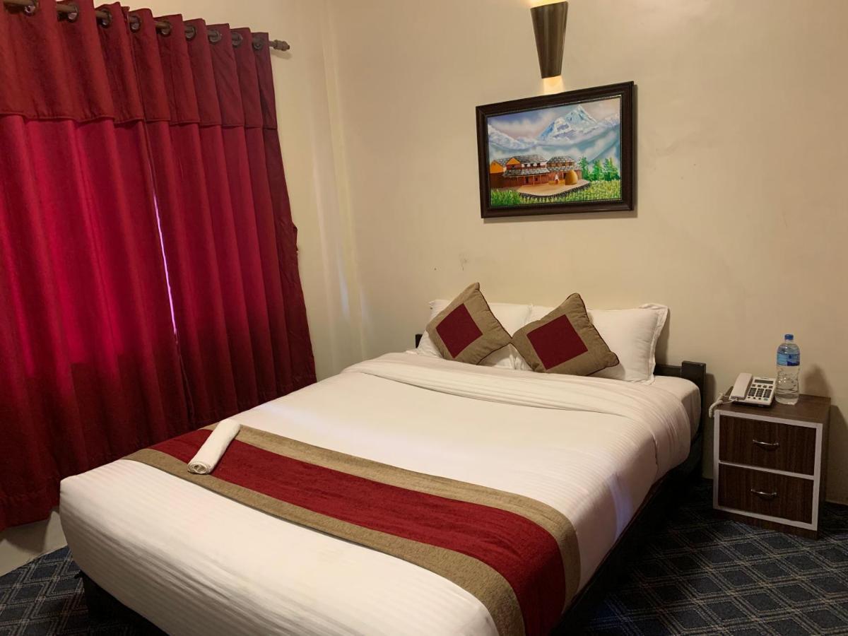 Hotel Sakura Durbar Нагаркот Экстерьер фото