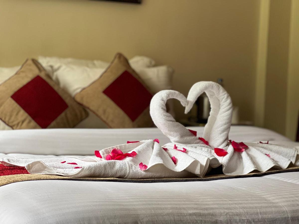 Hotel Sakura Durbar Нагаркот Экстерьер фото