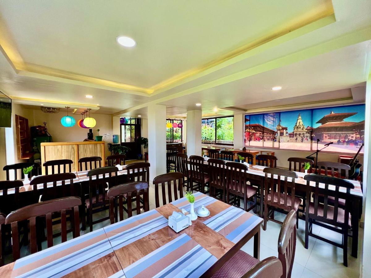 Hotel Sakura Durbar Нагаркот Экстерьер фото
